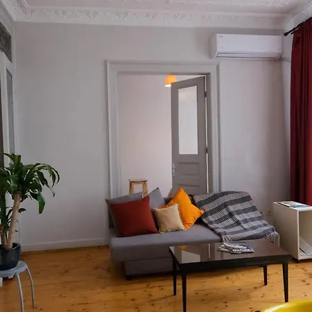 Historical Apt-w.balcony In The Hearth Of Apartamento Estambul