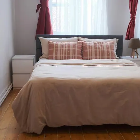 Historical Apt-w.balcony In The Hearth Of Apartamento *
